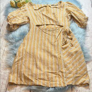 Linen Blend Striped Cut Out Short Sleeve Mini Dress sz S